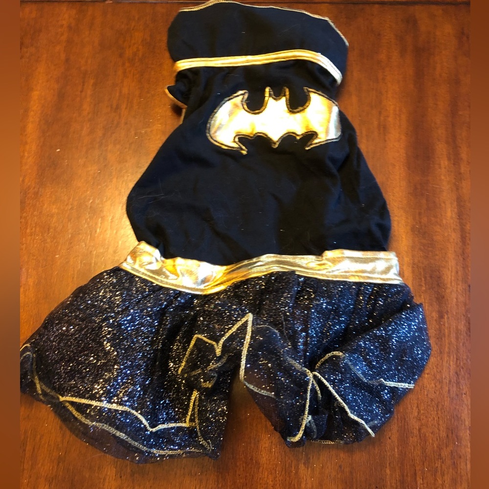 Batman brand Bat girl dog costume. Size medium.